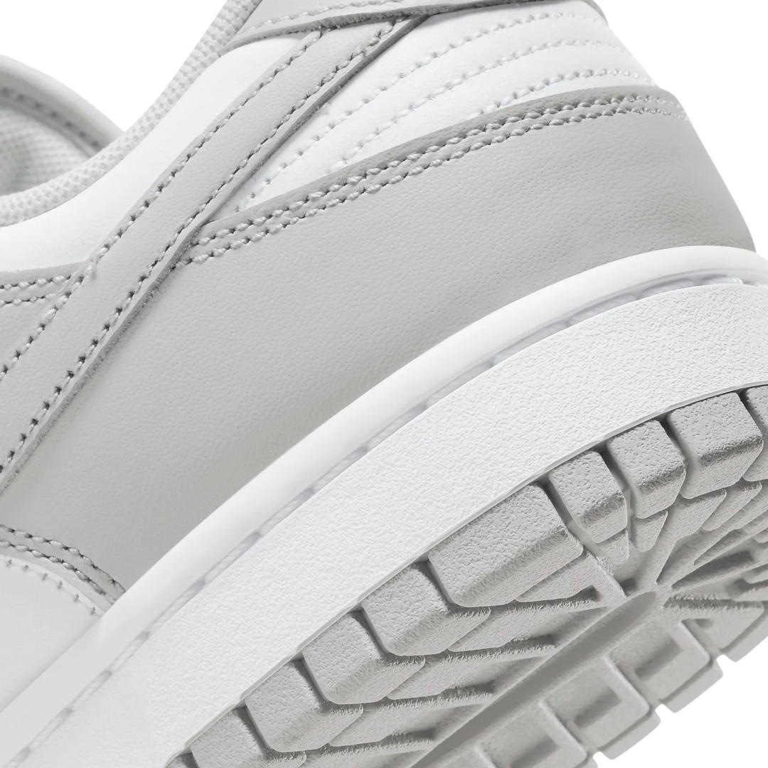 Nike Men's Dunk Low Retro White/Grey Fog