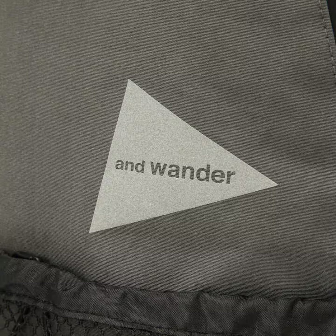 And Wander PE/CO 20L DayPack Gray - 10050918 - West NYC